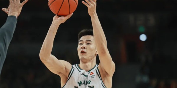 开云-郭昊文本赛季出战14场比赛，其中10场比赛得分20+