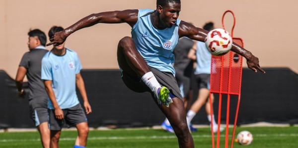 开云网址-申花新双煞迪拜操练！海港正谈买断王牌，英博小将去国安挑战太大